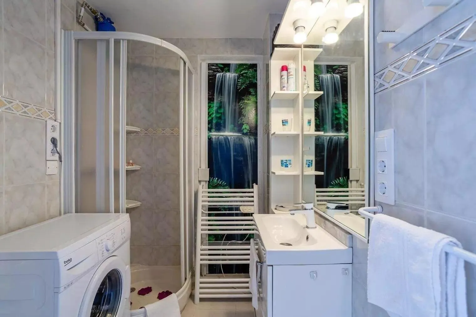 Sehr Schoene Wohnung In Strandnaehe, Ideal Gelegen S'Agaro Spain