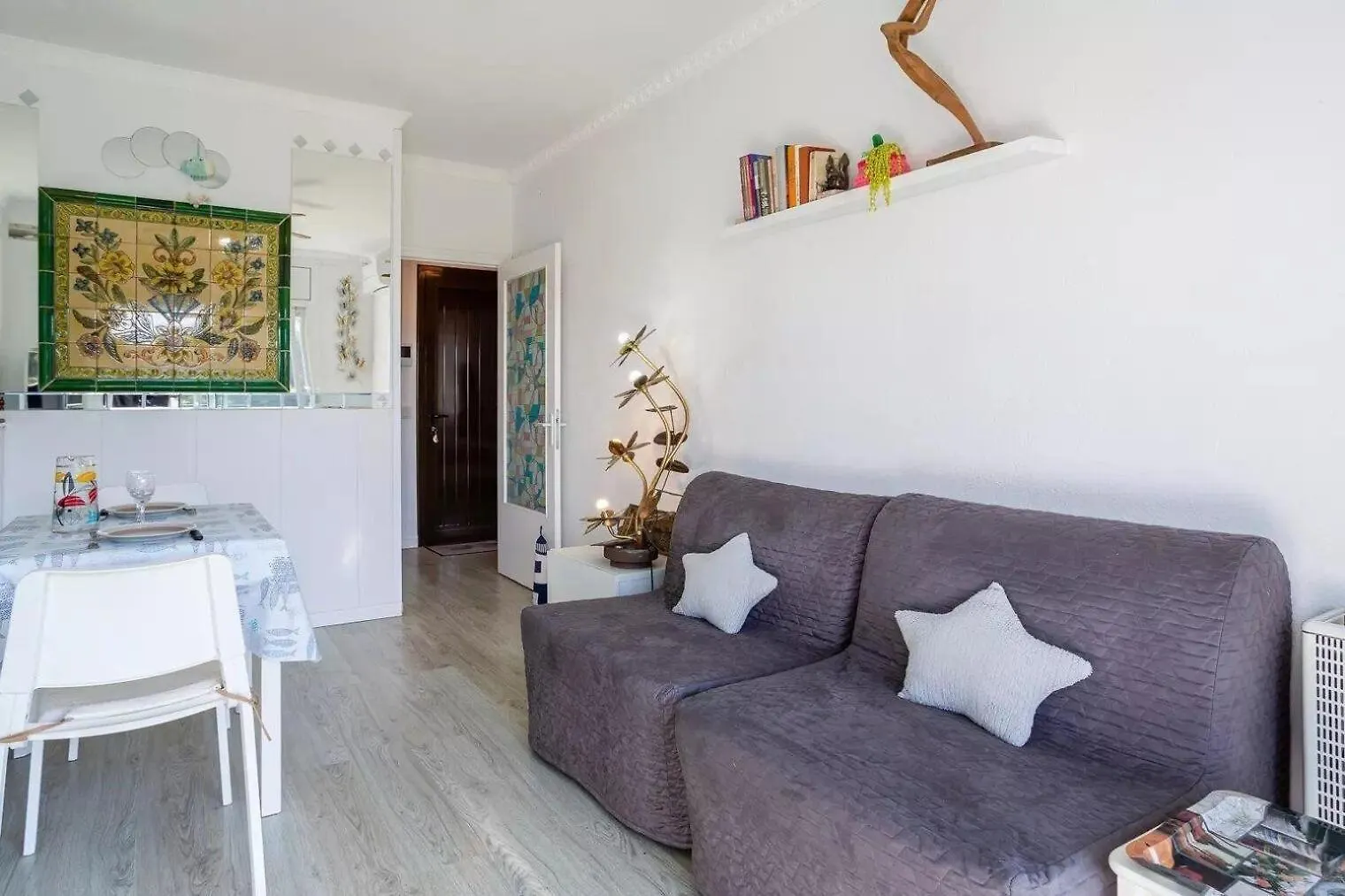 Sehr Schoene Wohnung In Strandnaehe, Ideal Gelegen S'Agaro