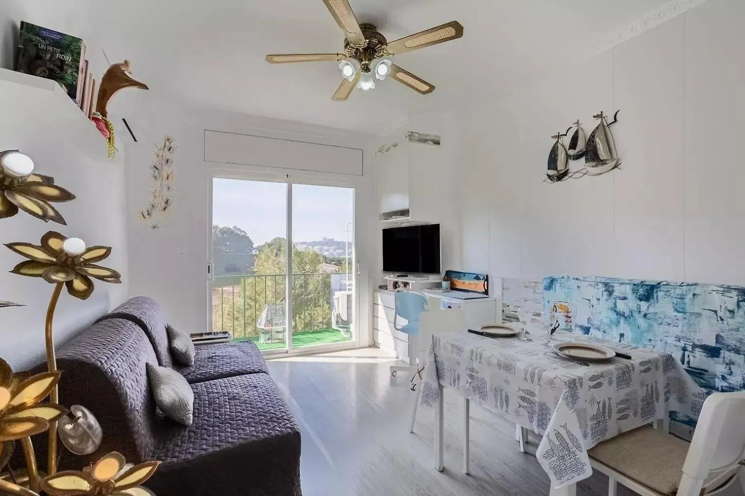Sehr Schoene Wohnung In Strandnaehe, Ideal Gelegen S'Agaro Spain